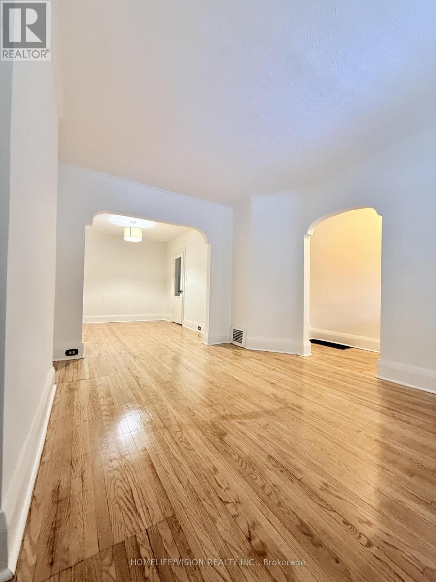 49 Rawlinson Avenue, Toronto, Ontario  M4P 2N1 - Photo 6 - C12769186