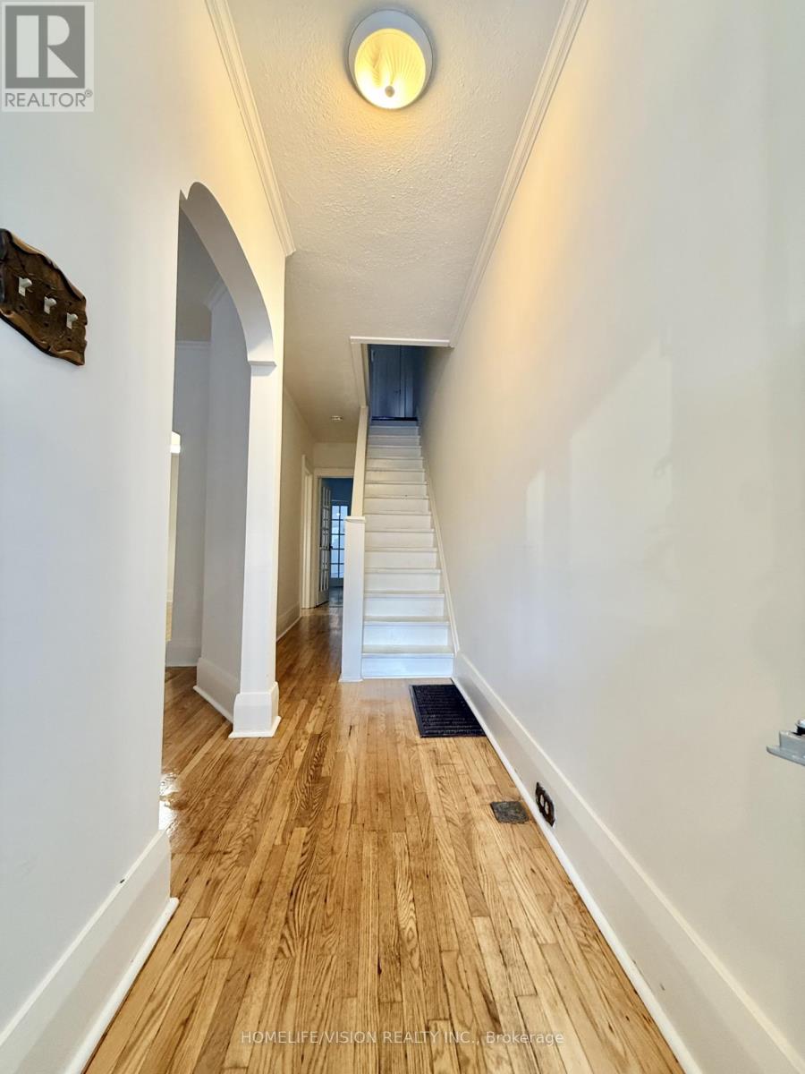 49 Rawlinson Avenue, Toronto, Ontario  M4P 2N1 - Photo 4 - C12769186