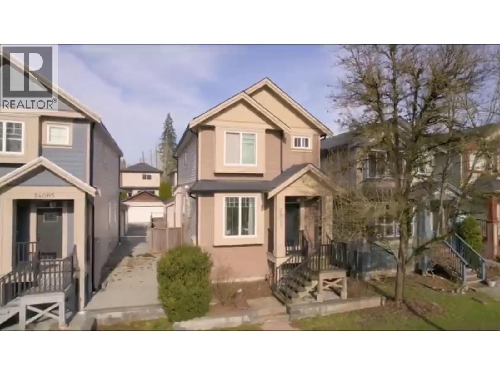 24073 102 Avenue, Maple Ridge, British Columbia  V2W 1J1 - Photo 2 - R3086545