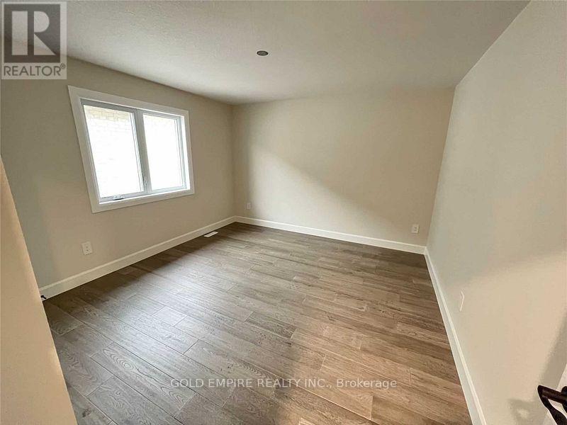 1919 Fountain Grass Drive S, London South, Ontario  N6K 4P9 - Photo 37 - X12769384