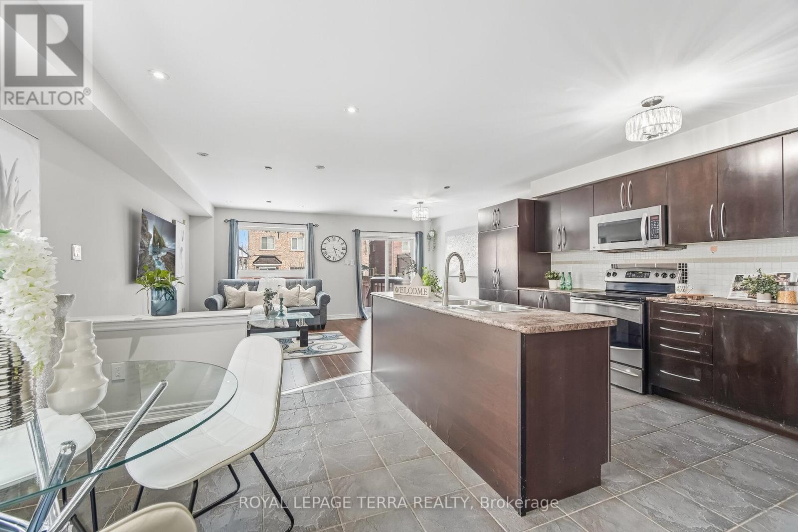 65 Aldonschool Court, Ajax, Ontario  L1S 0C5 - Photo 14 - E12769398