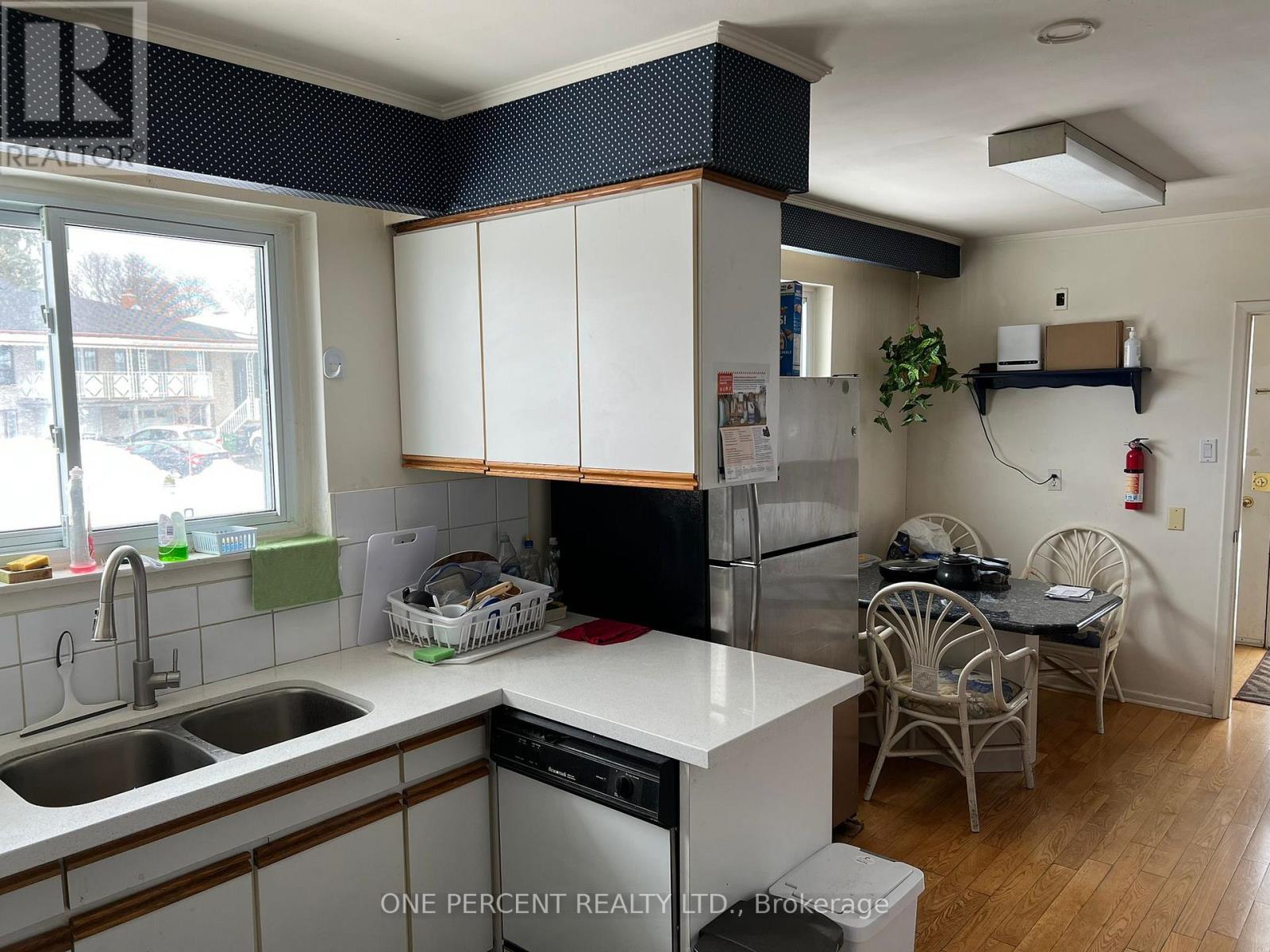 80 Fallingdale Crescent, Toronto (York University Heights), Ontario  M3J 1C5 - Photo 15 - W12769380