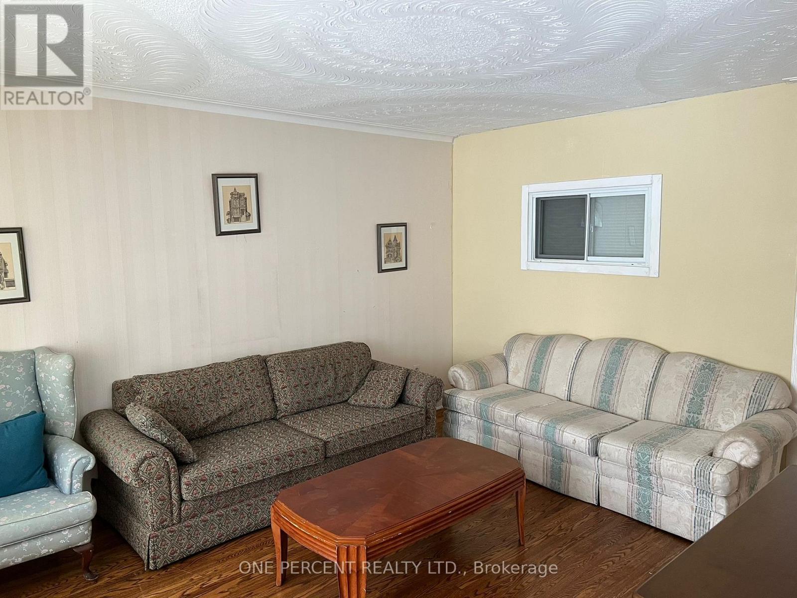 80 Fallingdale Crescent, Toronto (York University Heights), Ontario  M3J 1C5 - Photo 18 - W12769380