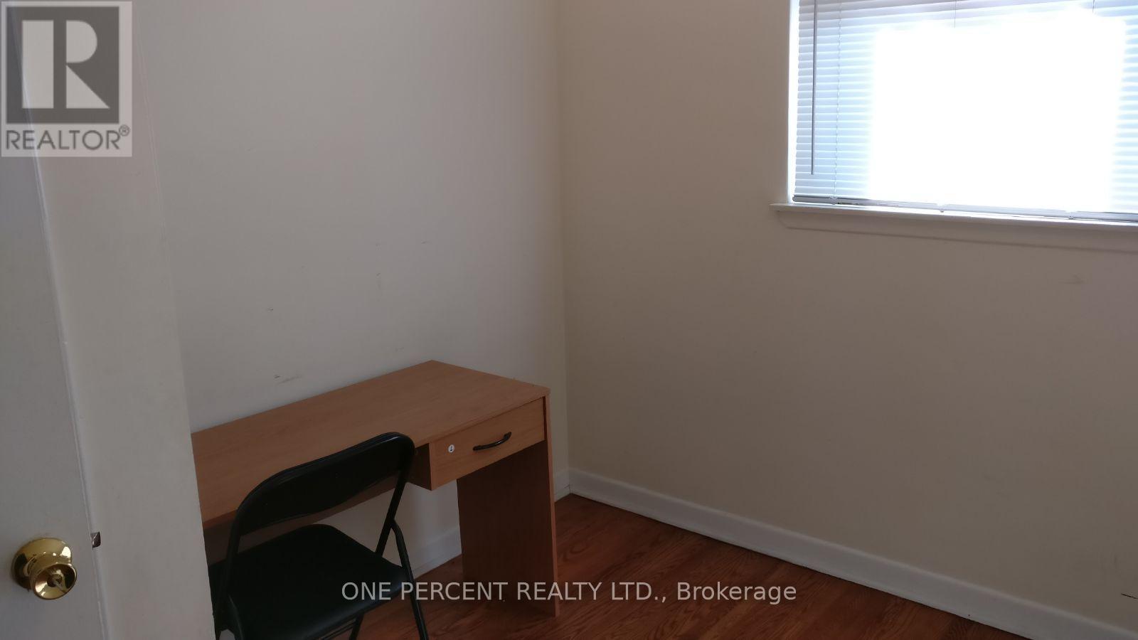 80 Fallingdale Crescent, Toronto (York University Heights), Ontario  M3J 1C5 - Photo 5 - W12769380