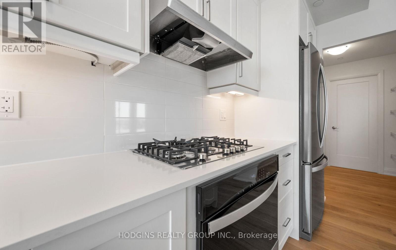 1801 - 1035 Southdown Road, Mississauga, Ontario  L5J 0A3 - Photo 13 - W12769388