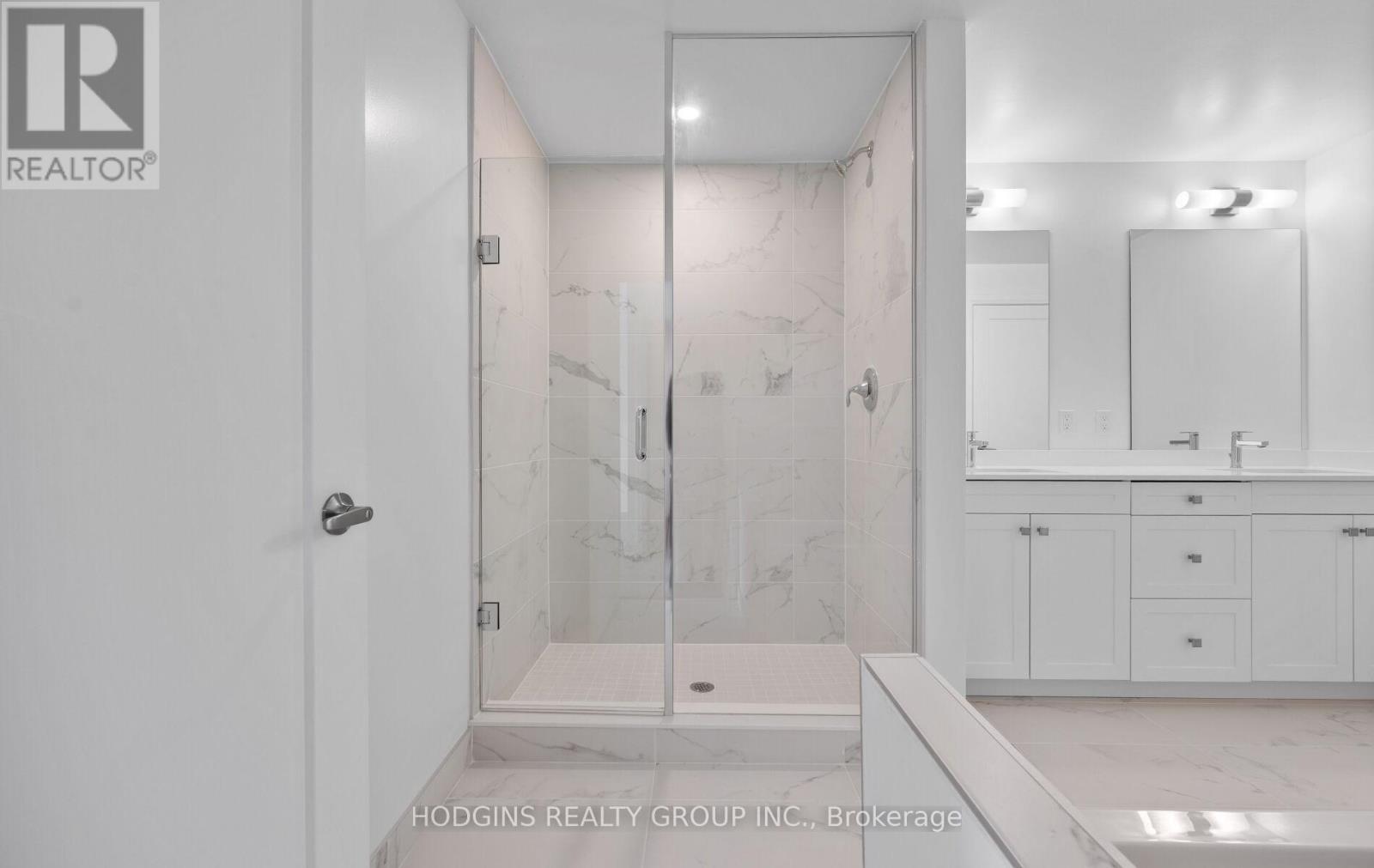 1801 - 1035 Southdown Road, Mississauga, Ontario  L5J 0A3 - Photo 25 - W12769388