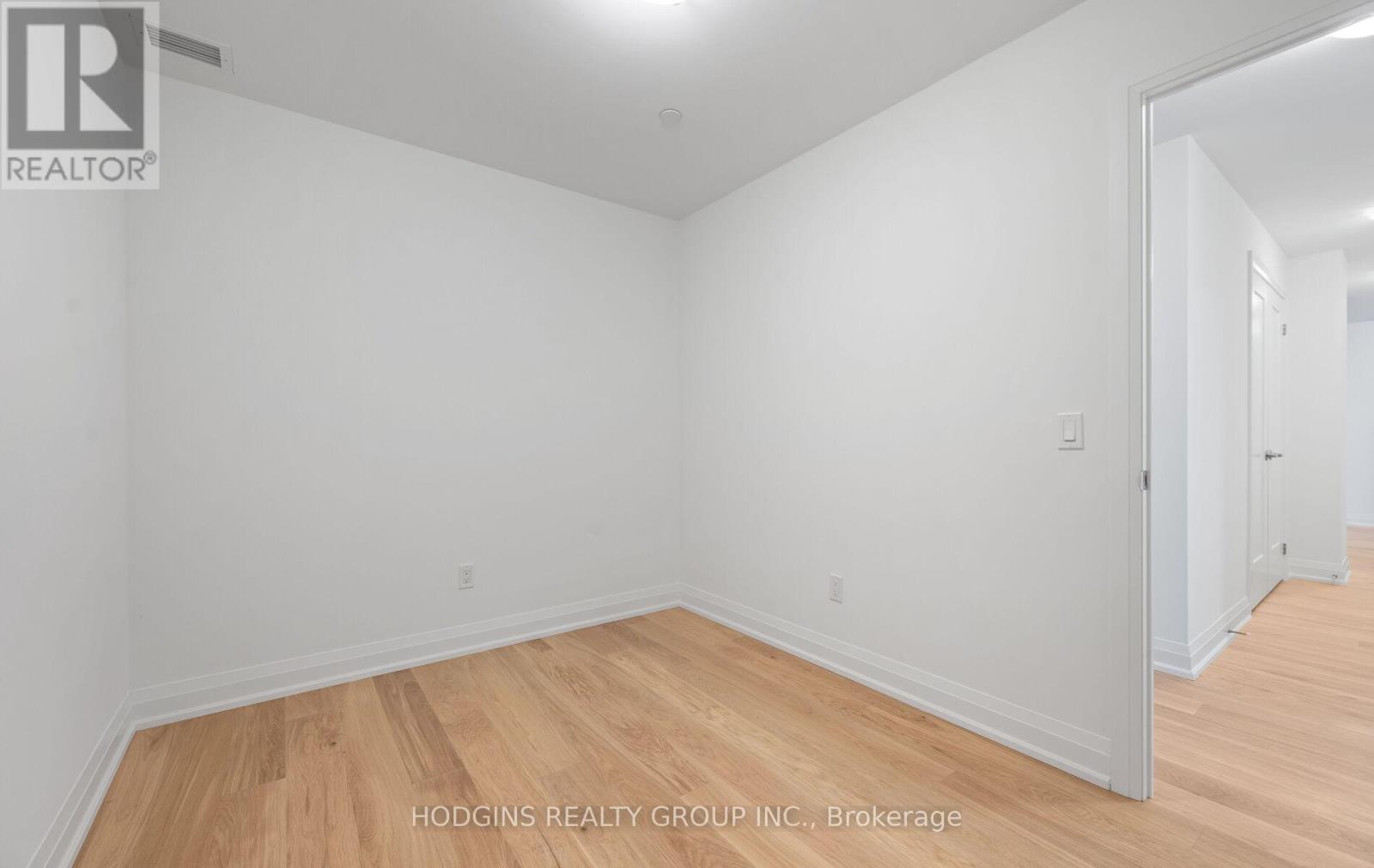 1801 - 1035 Southdown Road, Mississauga, Ontario  L5J 0A3 - Photo 26 - W12769388