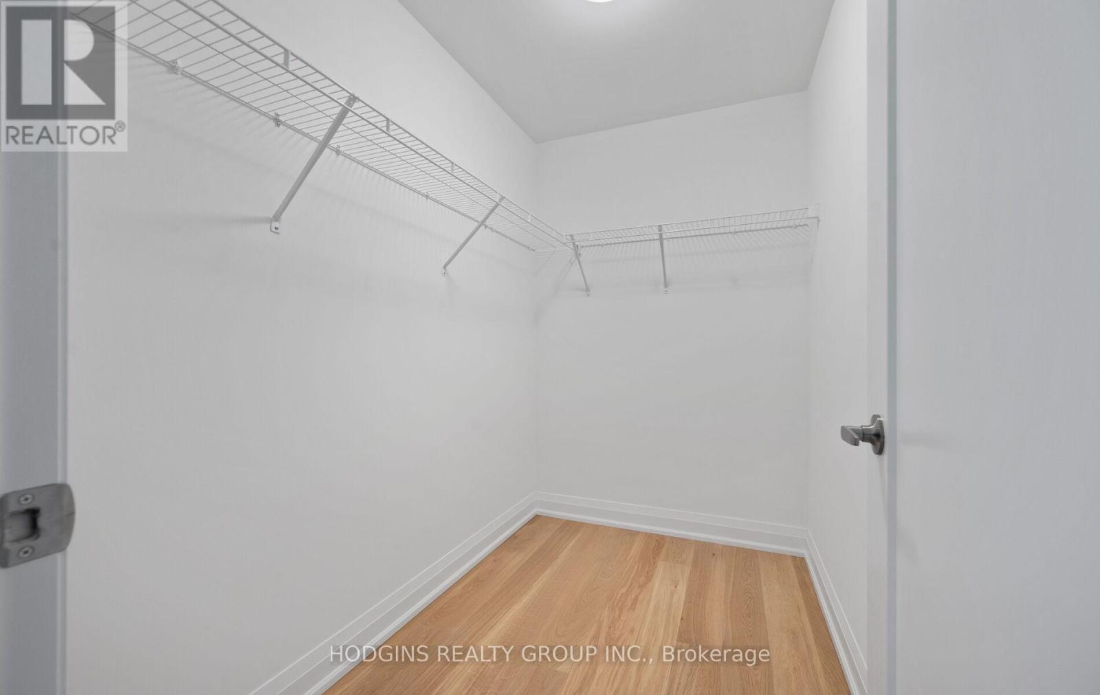 1801 - 1035 Southdown Road, Mississauga, Ontario  L5J 0A3 - Photo 29 - W12769388