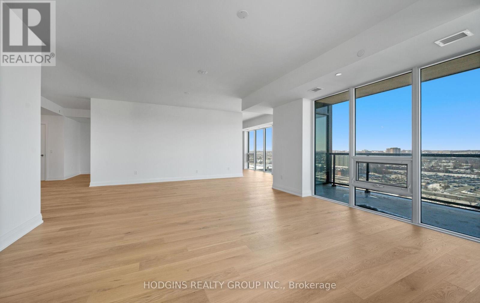 1801 - 1035 Southdown Road, Mississauga, Ontario  L5J 0A3 - Photo 9 - W12769388