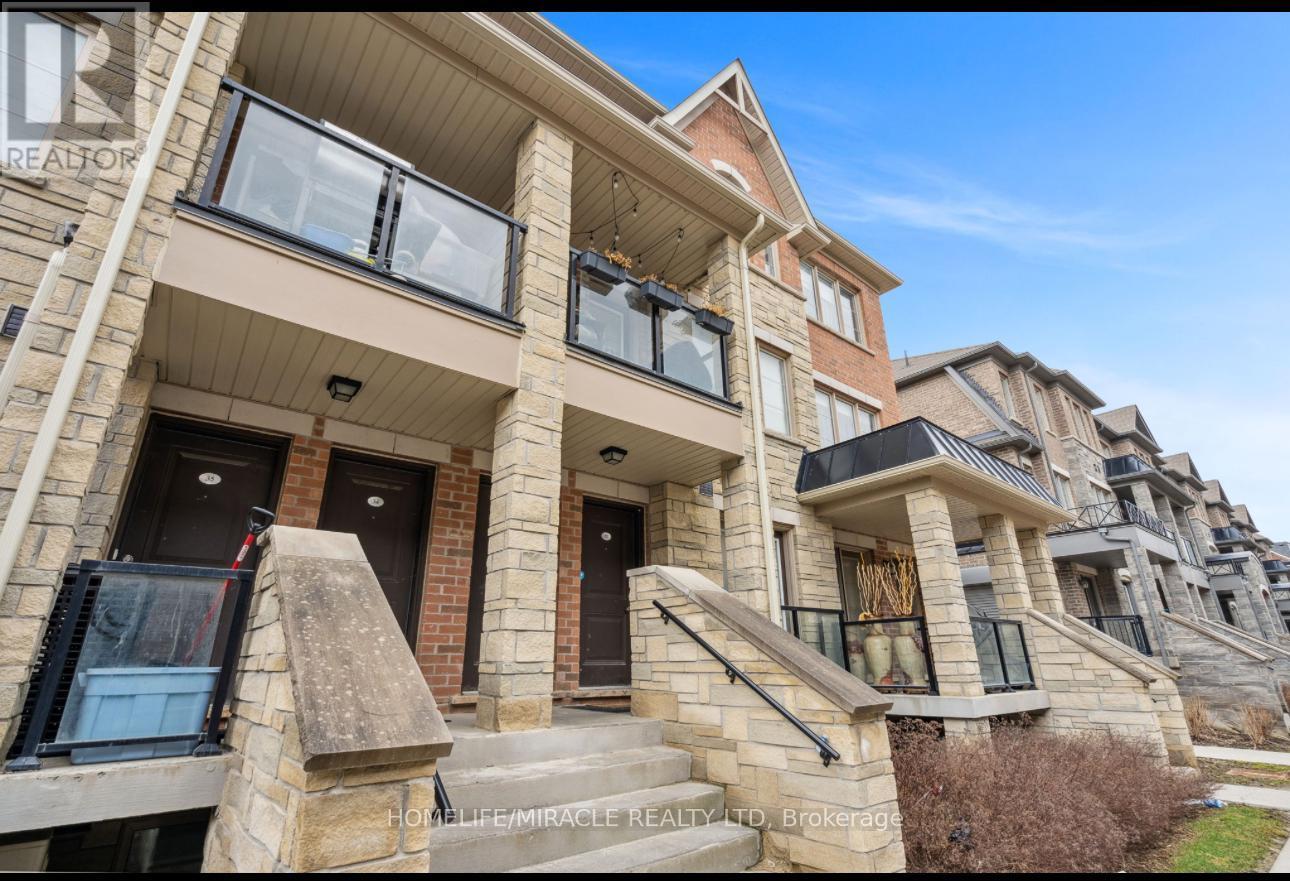 32 - 200 VETERANS DRIVE, Brampton, Ontario