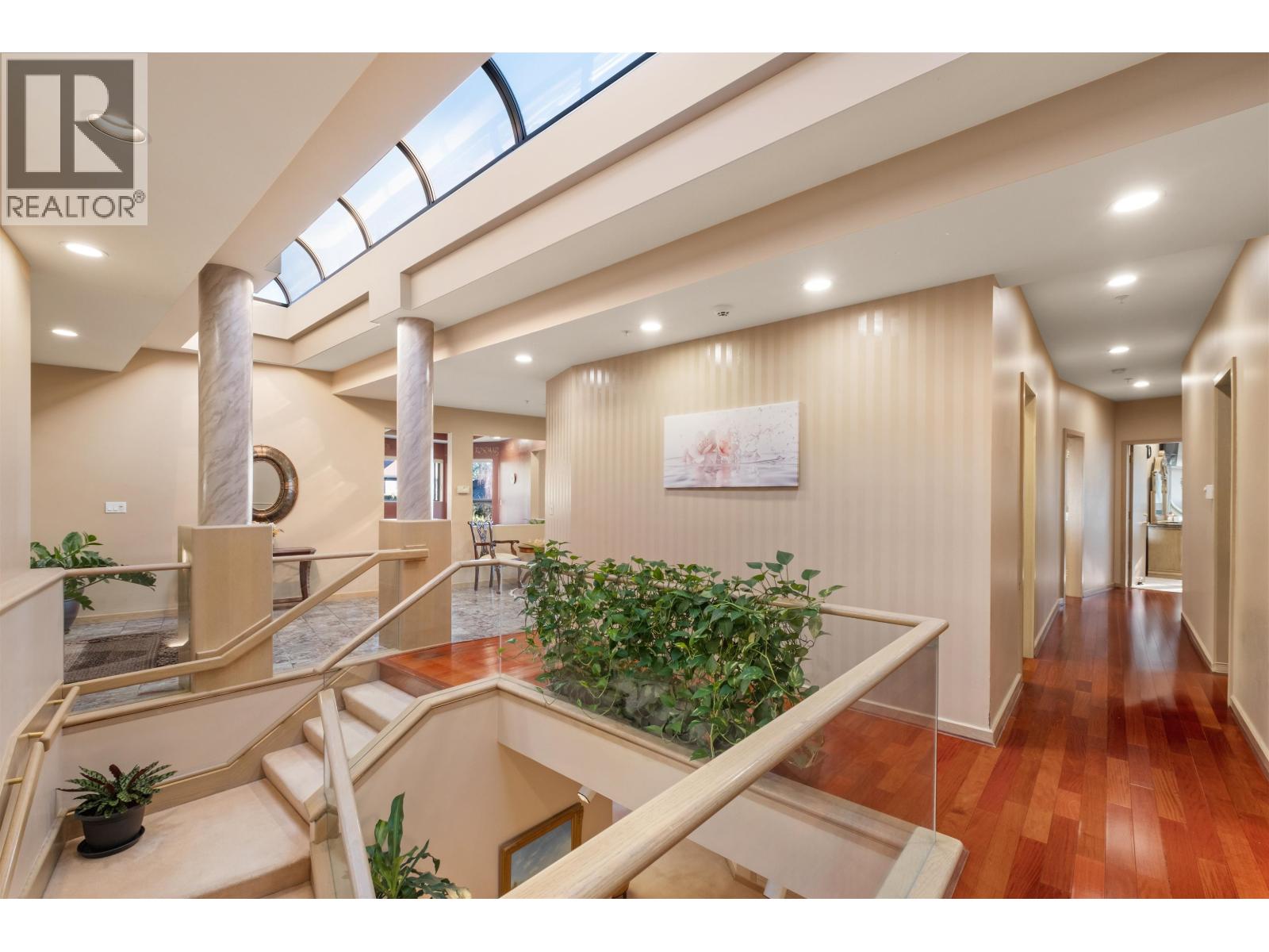 2490 Westhill Court, West Vancouver, British Columbia  V7S 3A5 - Photo 3 - R3080986