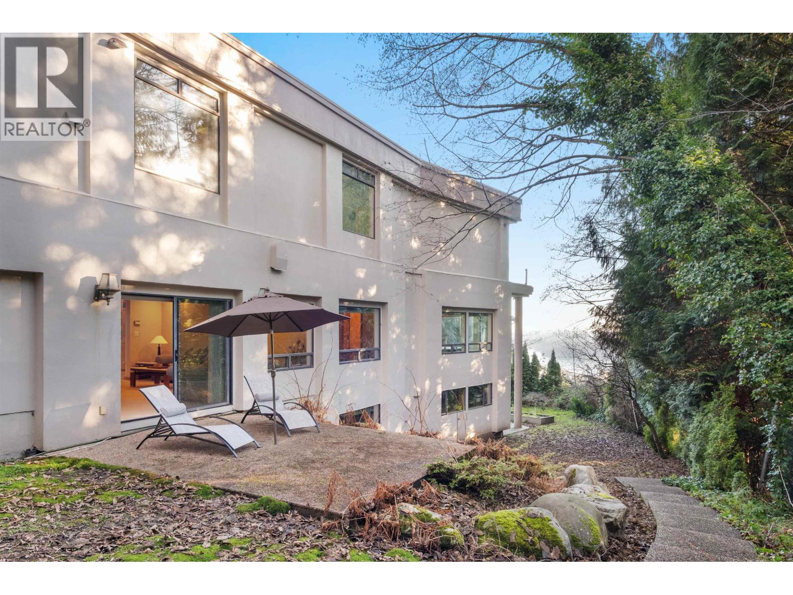 2490 Westhill Court, West Vancouver, British Columbia  V7S 3A5 - Photo 35 - R3080986