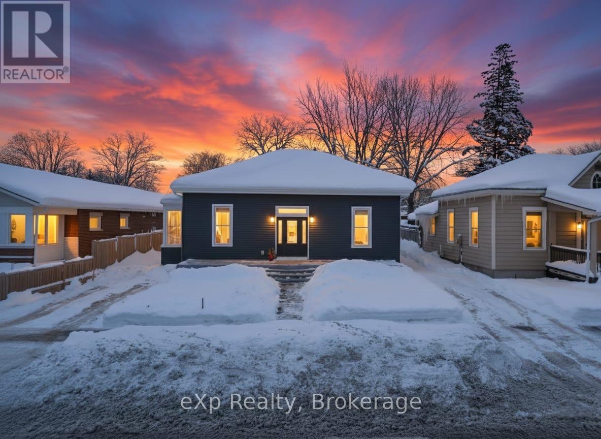 70 GODERICH STREET W, Huron East, Ontario