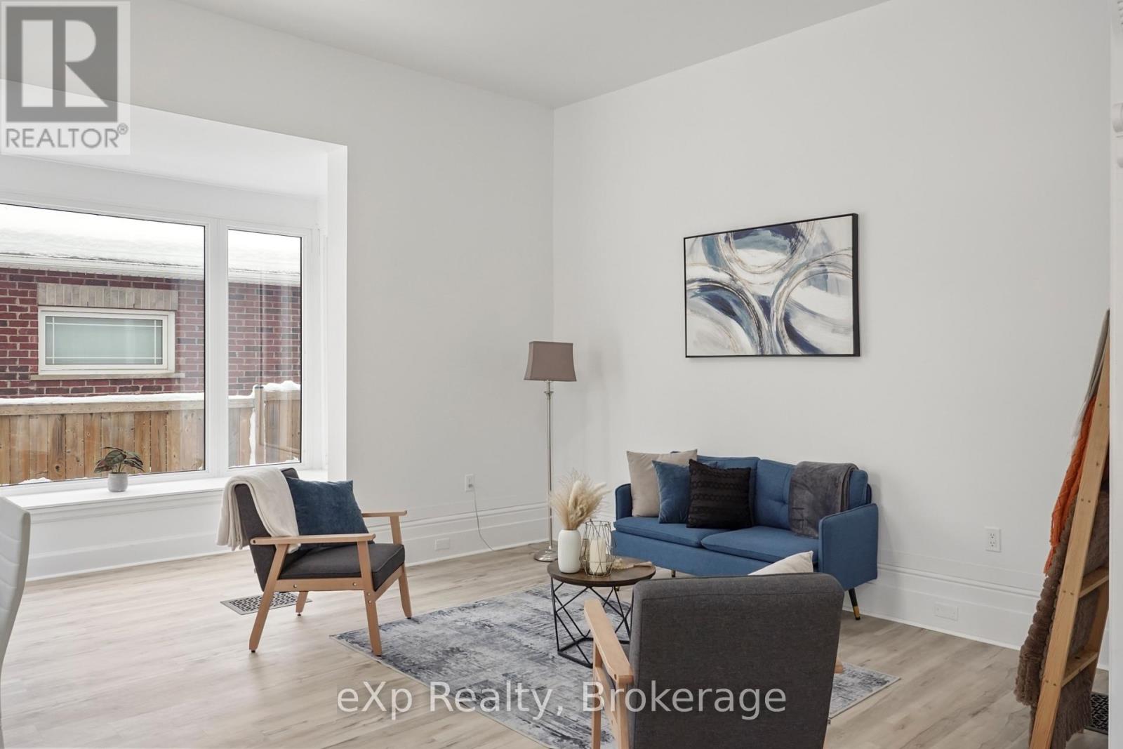 70 Goderich Street W, Huron East, Ontario  N0K 1W0 - Photo 11 - X12769416