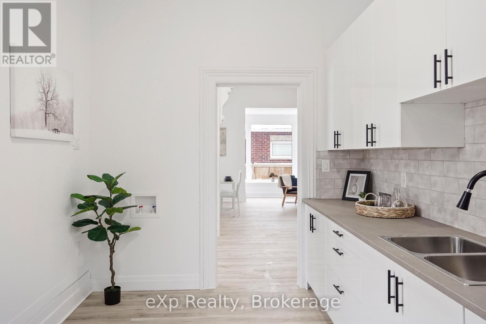 70 Goderich Street W, Huron East, Ontario  N0K 1W0 - Photo 16 - X12769416