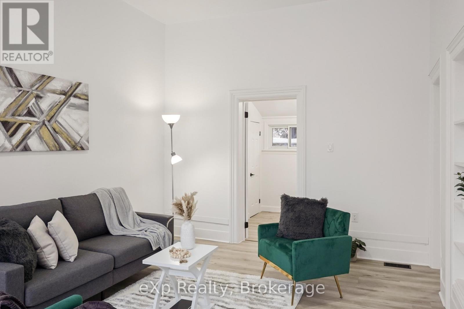 70 Goderich Street W, Huron East, Ontario  N0K 1W0 - Photo 27 - X12769416