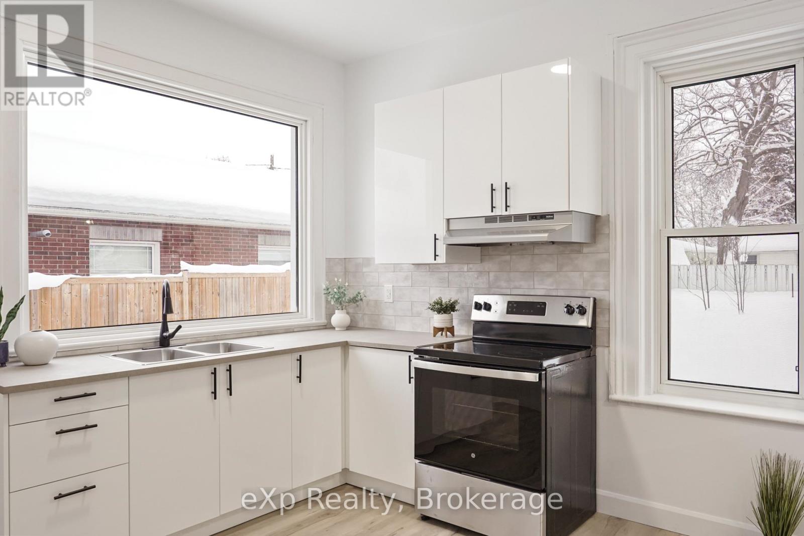 70 Goderich Street W, Huron East, Ontario  N0K 1W0 - Photo 29 - X12769416