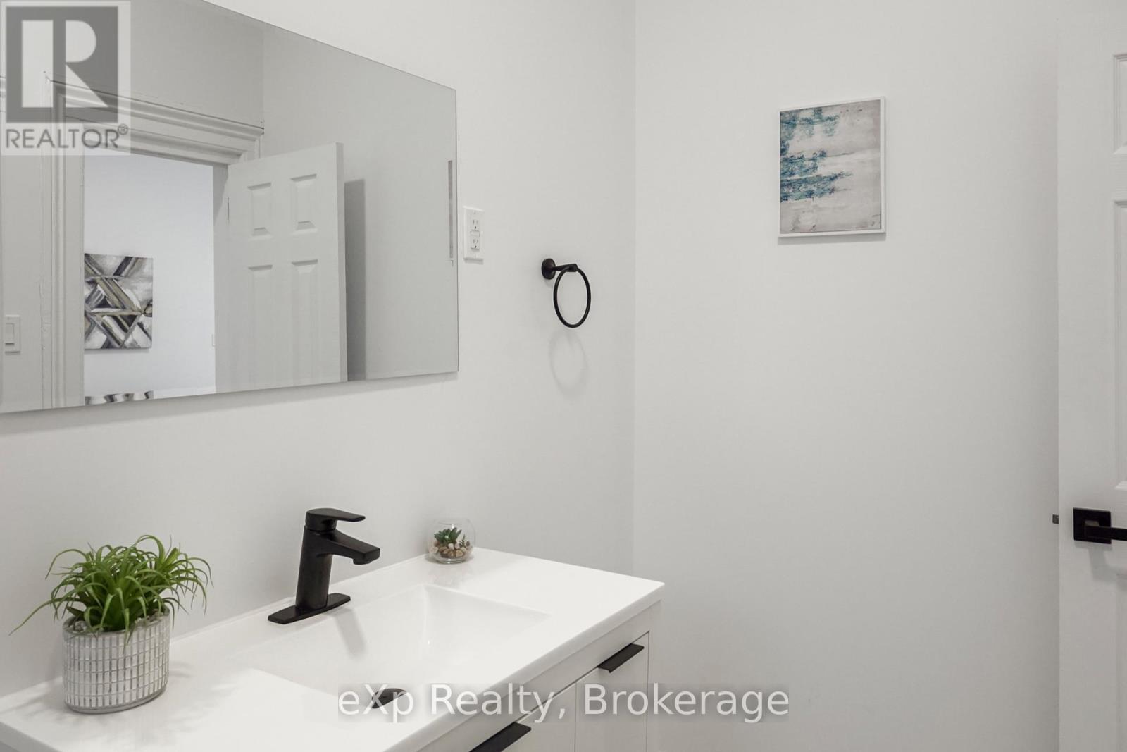 70 Goderich Street W, Huron East, Ontario  N0K 1W0 - Photo 38 - X12769416