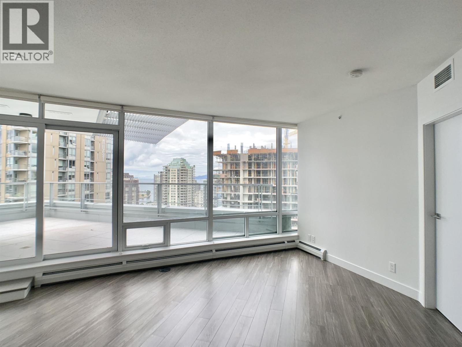 2208 1283 Howe Street, Vancouver, British Columbia  V6Z 0E3 - Photo 2 - R3087704