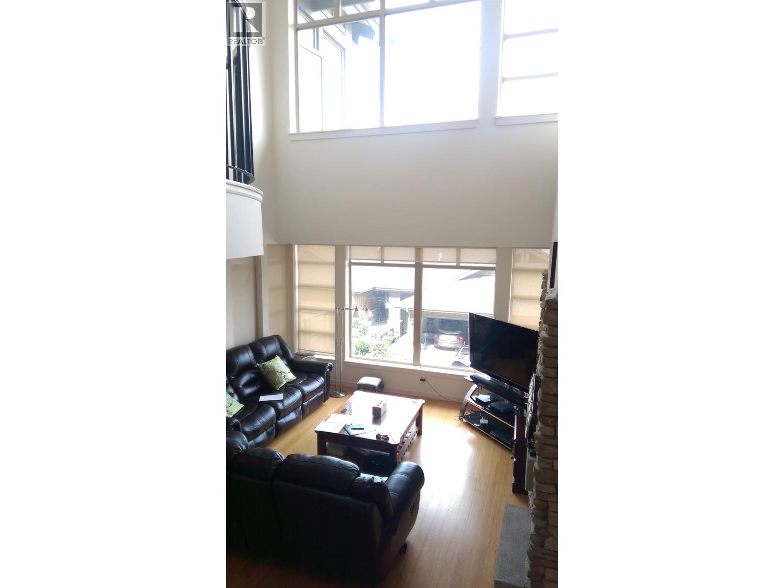 8680 Seascape Drive, West Vancouver, British Columbia  V7W 3J7 - Photo 2 - R3087707