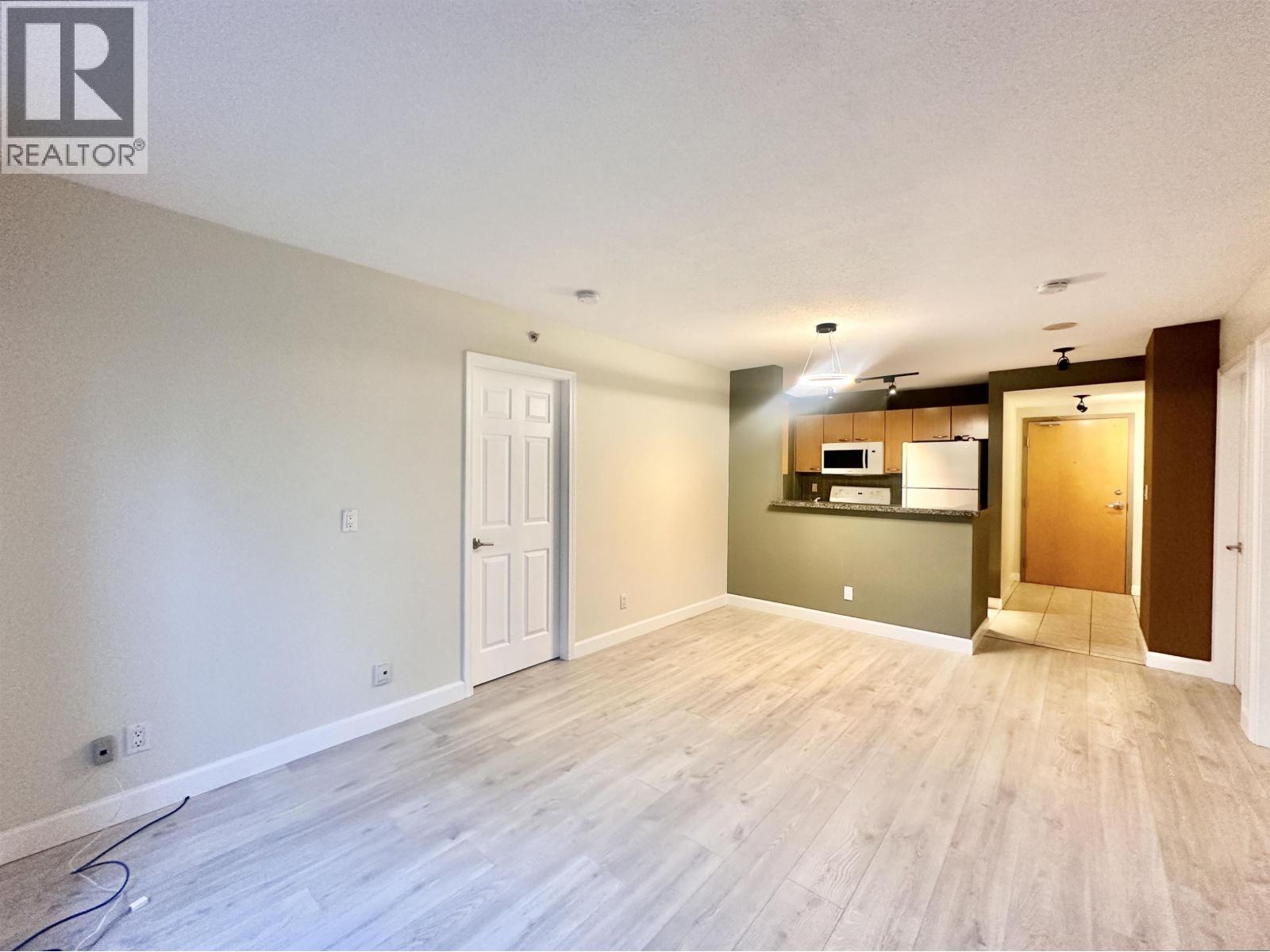 302 1420 W Georgia Street, Vancouver, British Columbia  V6G 3K4 - Photo 1 - R3087708