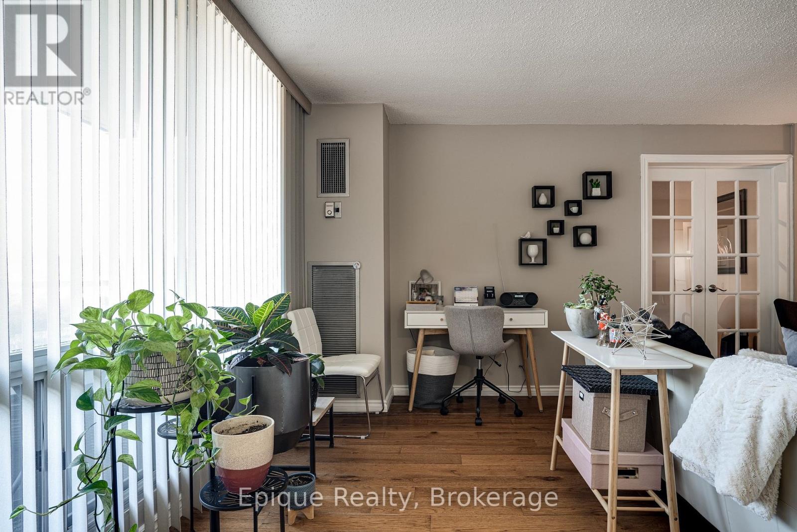 409 - 2055 Upper Middle Road, Burlington, Ontario  L7P 3P4 - Photo 7 - W12765824