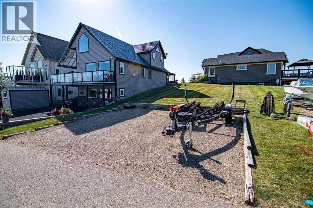 4066, 25054 South Pine Lake Road, Rural Red Deer County, Alberta  T0M 1R0 - Photo 4 - A2284621