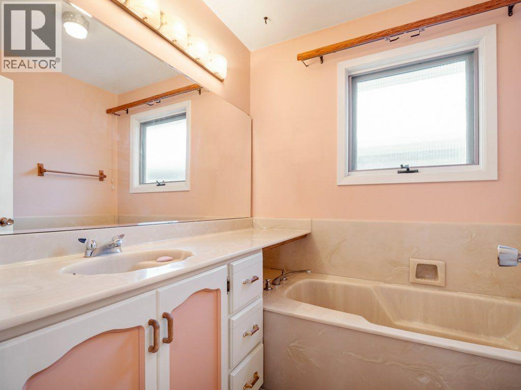 2123 10 Avenue S, Lethbridge, Alberta  T1K 0C3 - Photo 9 - A2280892
