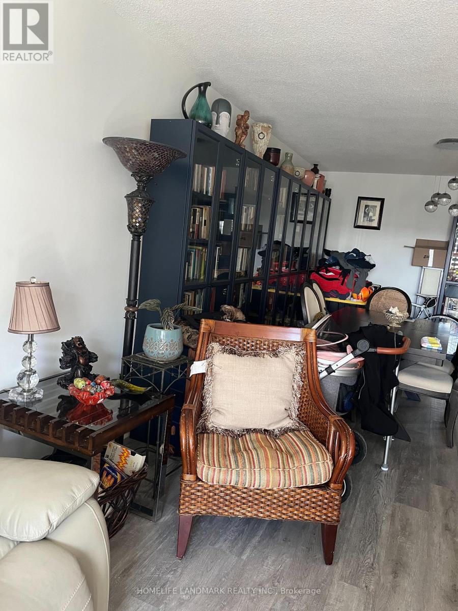 1409 - 812 Burnhamthorpe Road, Toronto, Ontario  M9C 4W1 - Photo 12 - W12646352