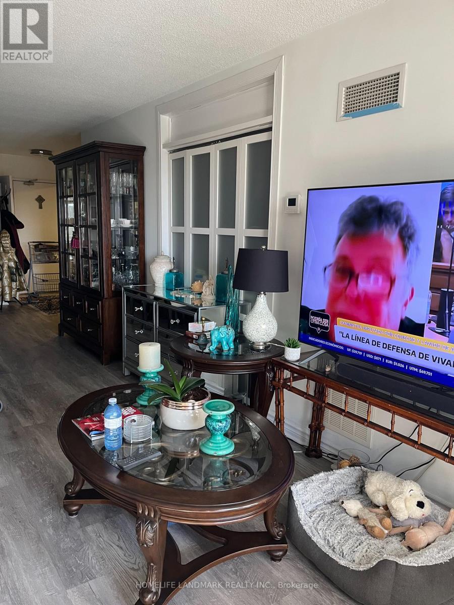 1409 - 812 Burnhamthorpe Road, Toronto, Ontario  M9C 4W1 - Photo 13 - W12646352