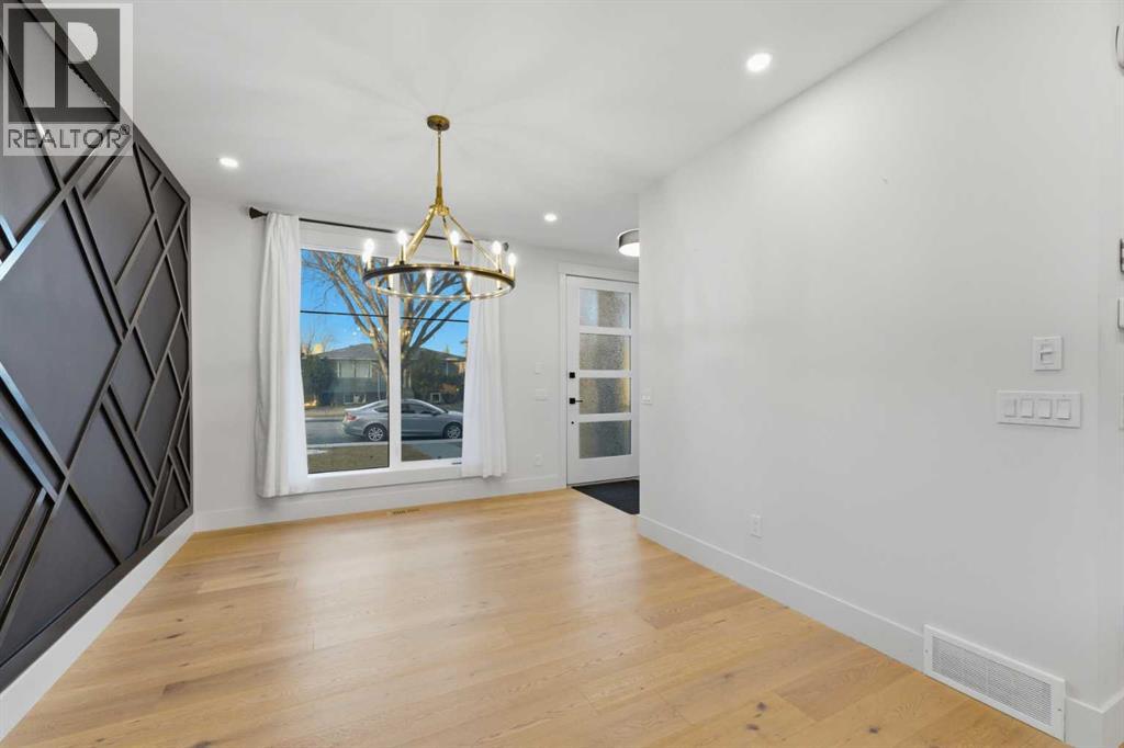 631 55 Avenue Sw, Calgary, Alberta  T2V 0G2 - Photo 4 - A2281003