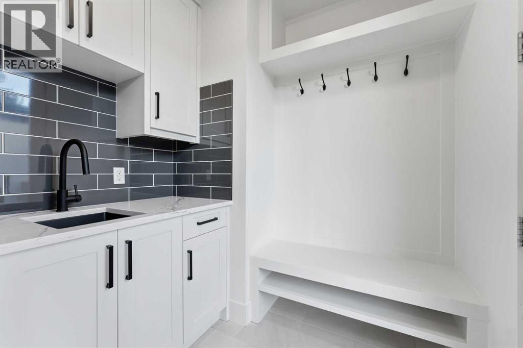 631 55 Avenue Sw, Calgary, Alberta  T2V 0G2 - Photo 12 - A2281003