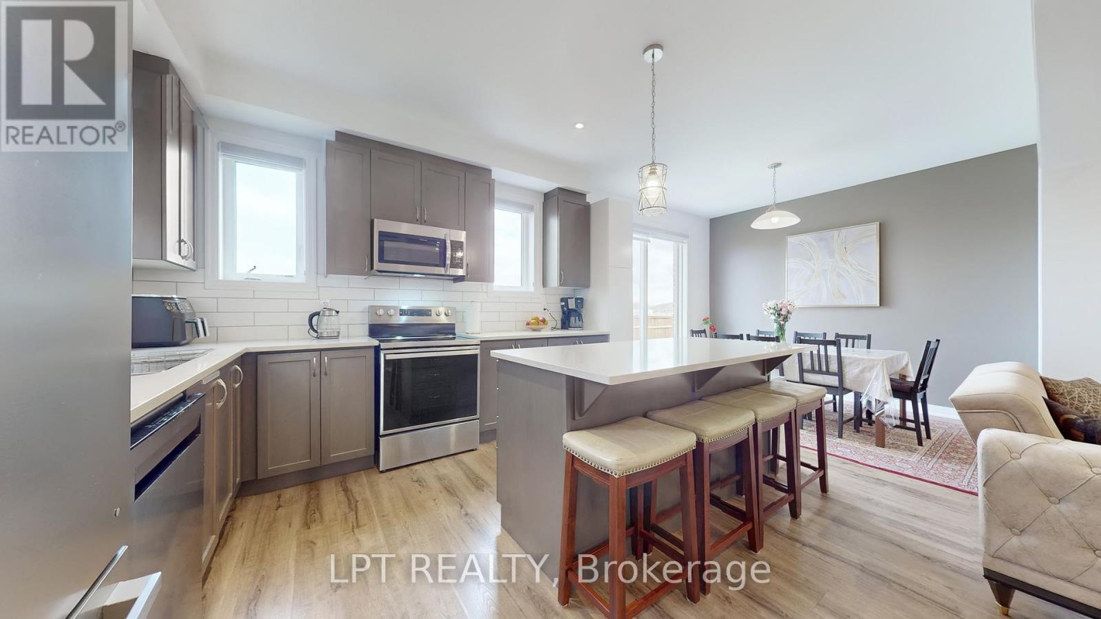 131 Histand Trail, Kitchener, Ontario  N2R 0S2 - Photo 11 - X12769378