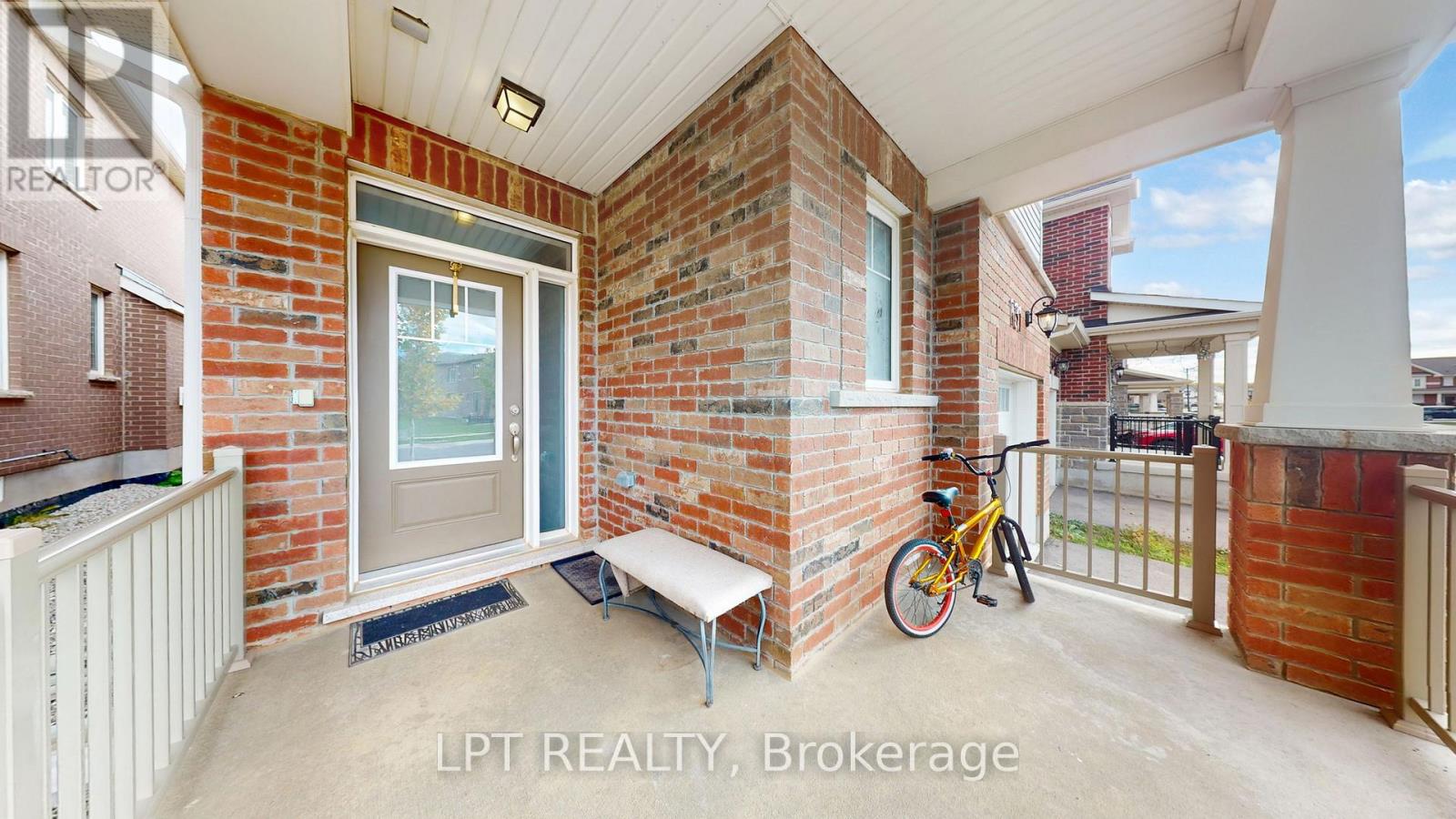 131 Histand Trail, Kitchener, Ontario  N2R 0S2 - Photo 4 - X12769378