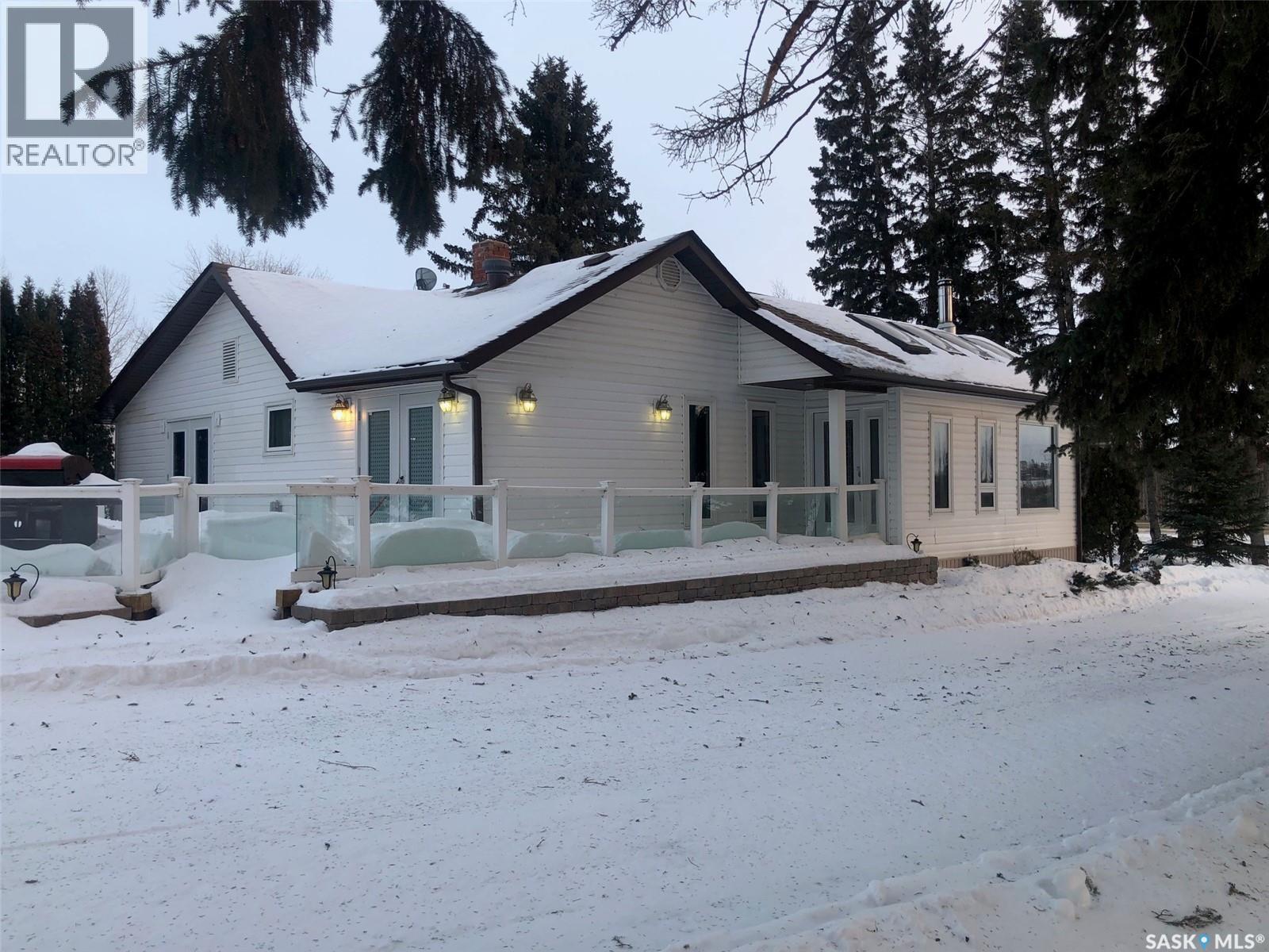 224 Service Road W, Norquay, Saskatchewan  S0A 2V0 - Photo 1 - SK028131