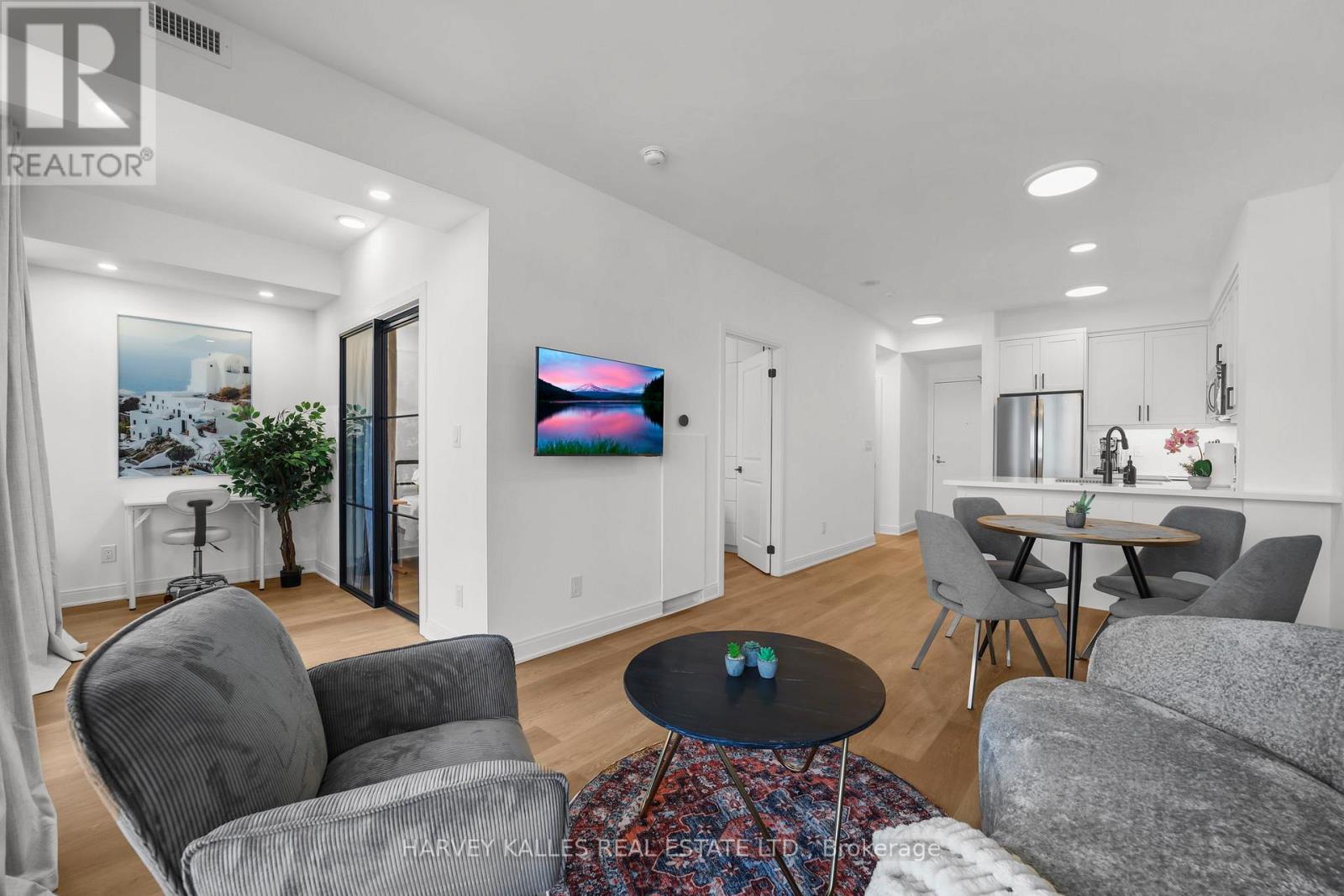 2504 - 18 Yorkville Avenue, Toronto (Annex), Ontario  M4W 0B1 - Photo 6 - C12768762