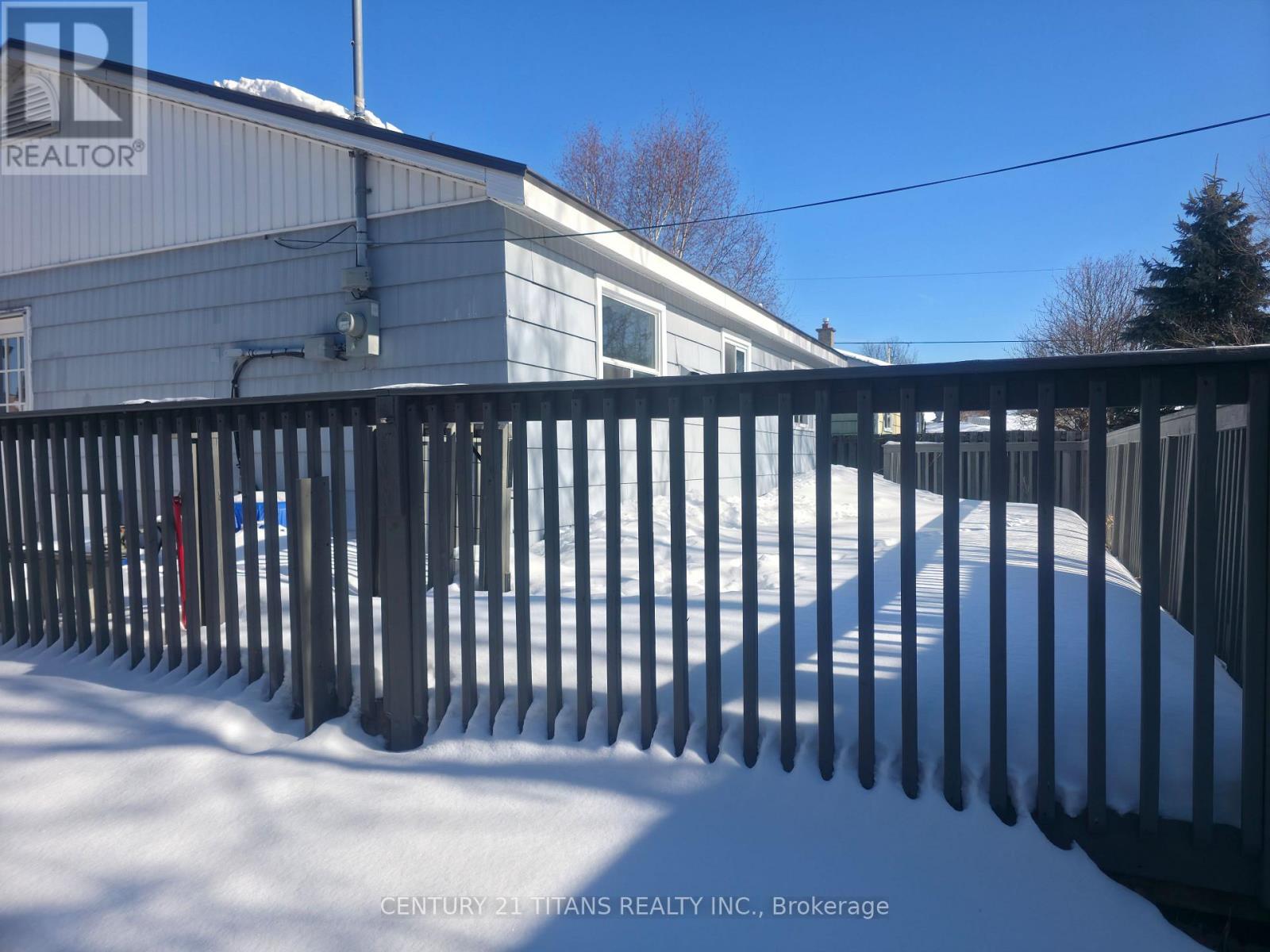 1327 Commerce Street, Pickering, Ontario  L1W 1E1 - Photo 10 - E12769222