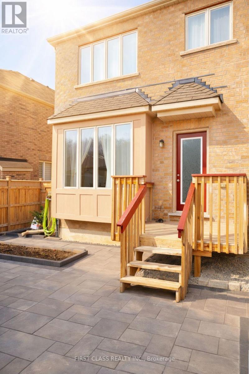 8 Elphee Lane, Markham, Ontario  L6B 0Z5 - Photo 33 - N12768338