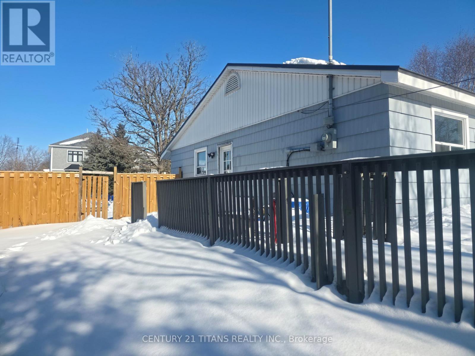 1327 Commerce Street, Pickering, Ontario  L1W 1E1 - Photo 7 - E12769222