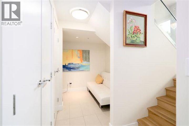 Listing Picture 11 of 15 : 296 W 1ST AVENUE, Vancouver / 溫哥華 - 魯藝地產 Yvonne Lu Group - MLS Medallion Club Member