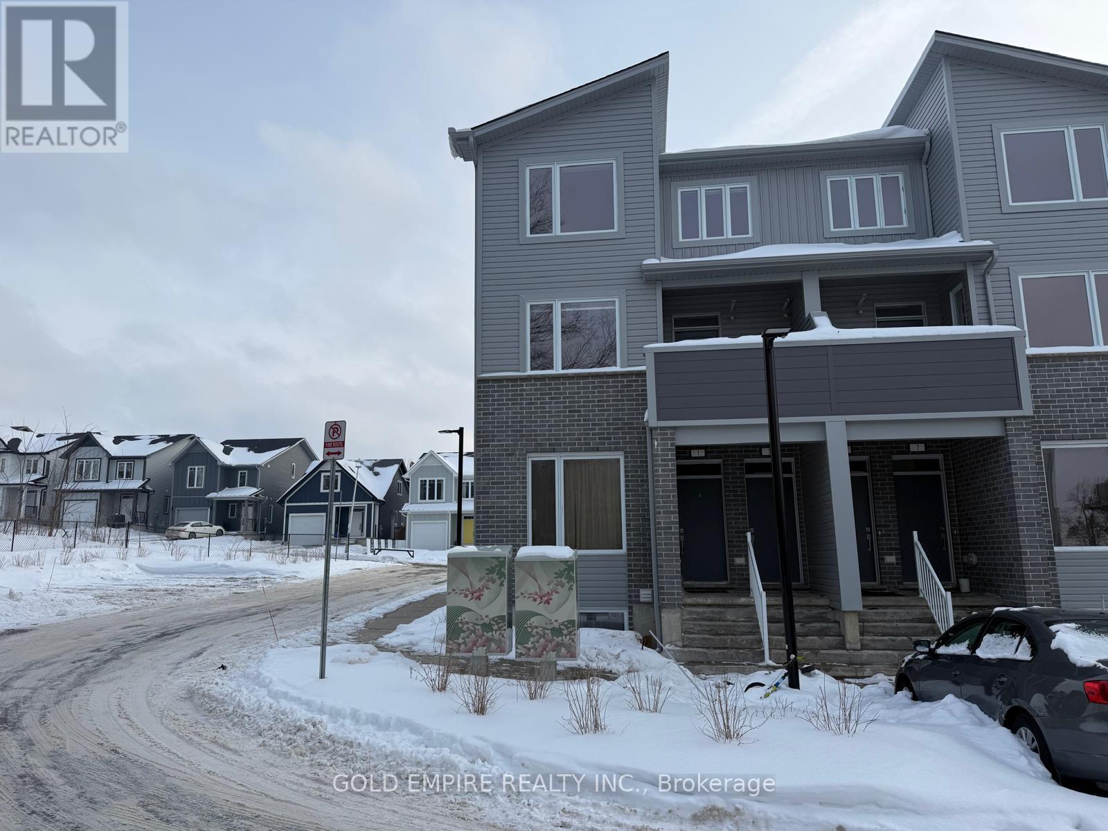 3 - 990 Deveron Crescent, London South, Ontario  N5Z 5A4 - Photo 1 - X12769434