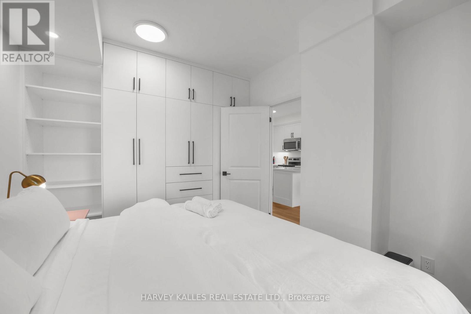 2504 - 18 Yorkville Avenue, Toronto (Annex), Ontario  M4W 0B1 - Photo 32 - C12768762