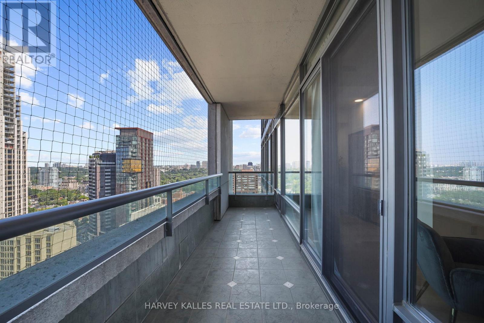 2504 - 18 Yorkville Avenue, Toronto (Annex), Ontario  M4W 0B1 - Photo 39 - C12768762