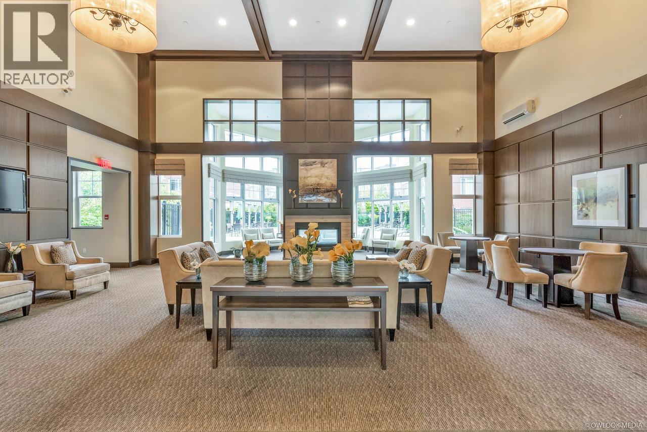 318 9388 MCKIM WAY, Richmond, British Columbia