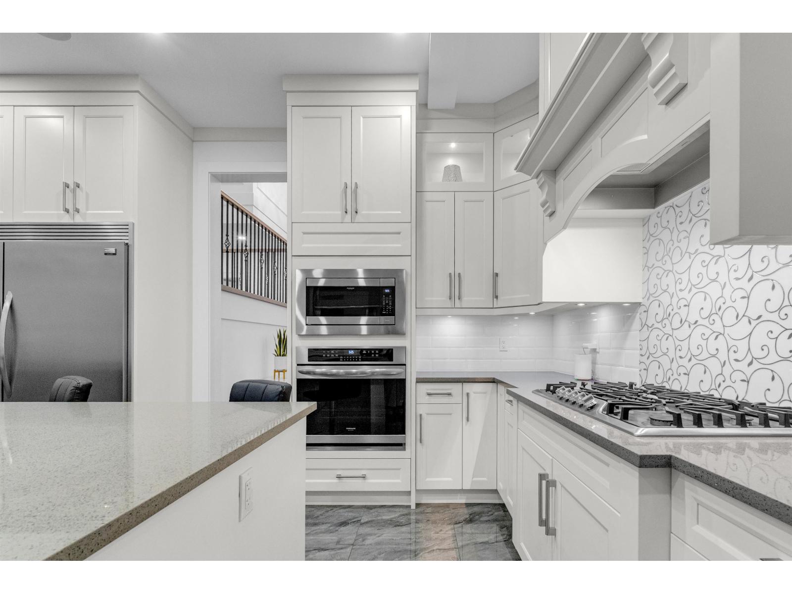 5804 152 Street, Surrey, British Columbia  V3S 3K2 - Photo 5 - R3085316