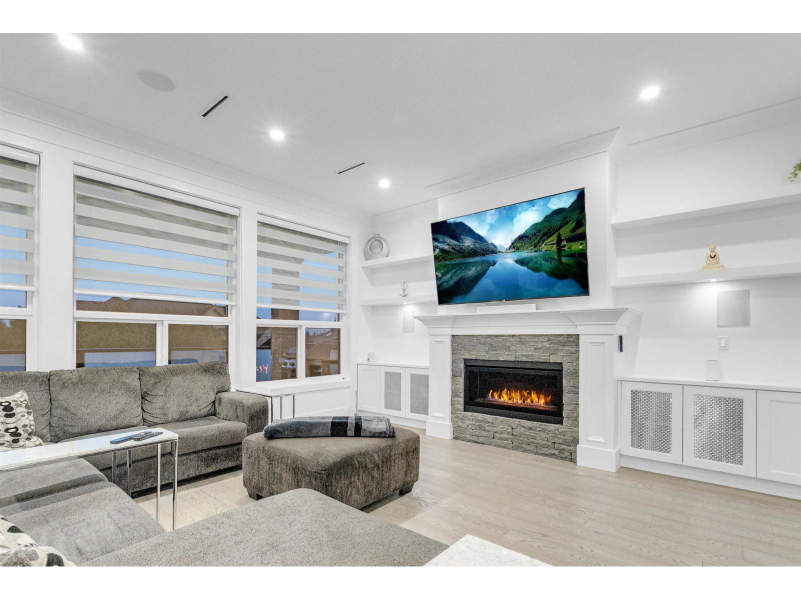 5804 152 Street, Surrey, British Columbia  V3S 3K2 - Photo 2 - R3085316