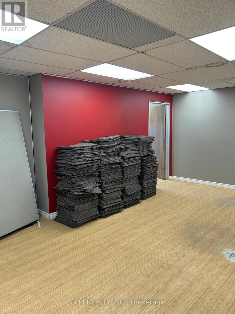 208 - 650 King Street E, Oshawa (Eastdale), Ontario  L1H 1G5 - Photo 4 - E12498190