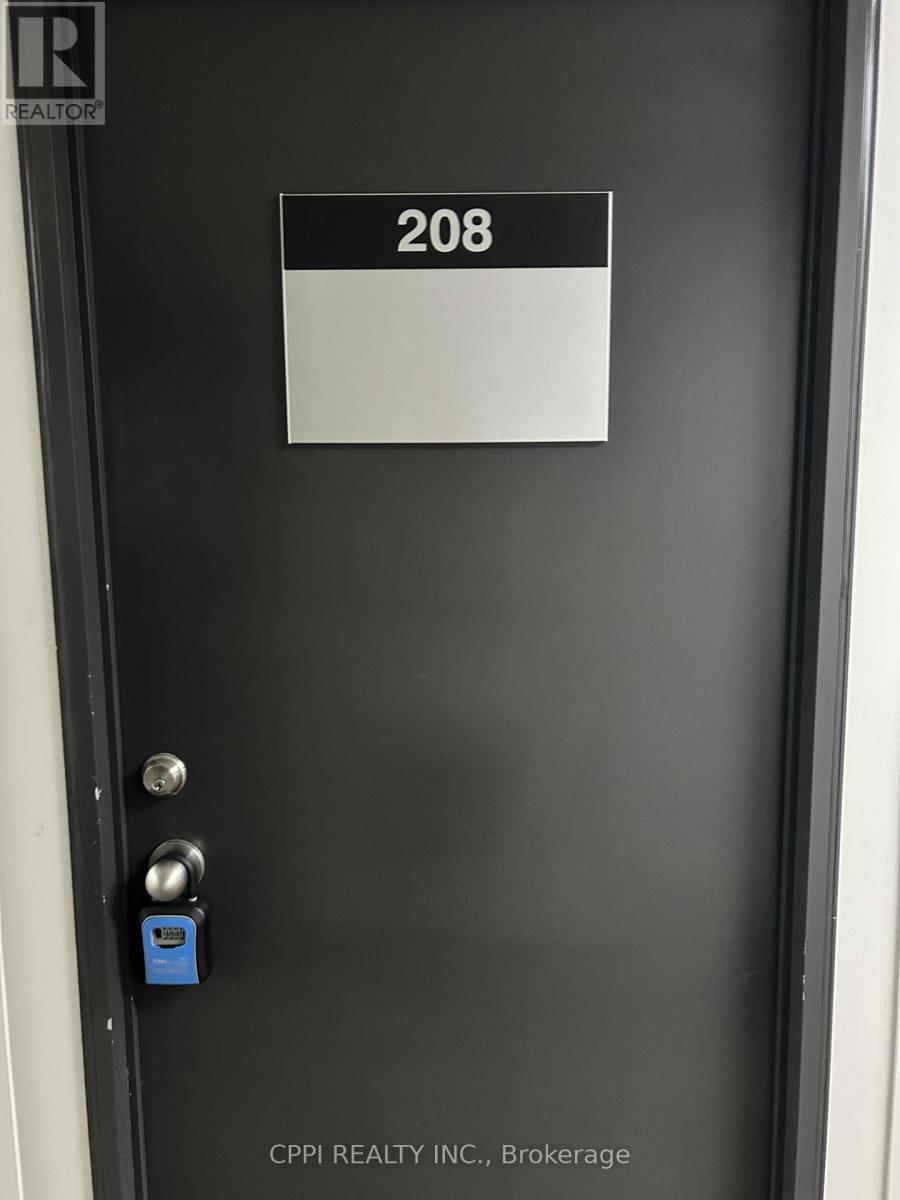 208 - 650 King Street E, Oshawa (Eastdale), Ontario  L1H 1G5 - Photo 2 - E12498190