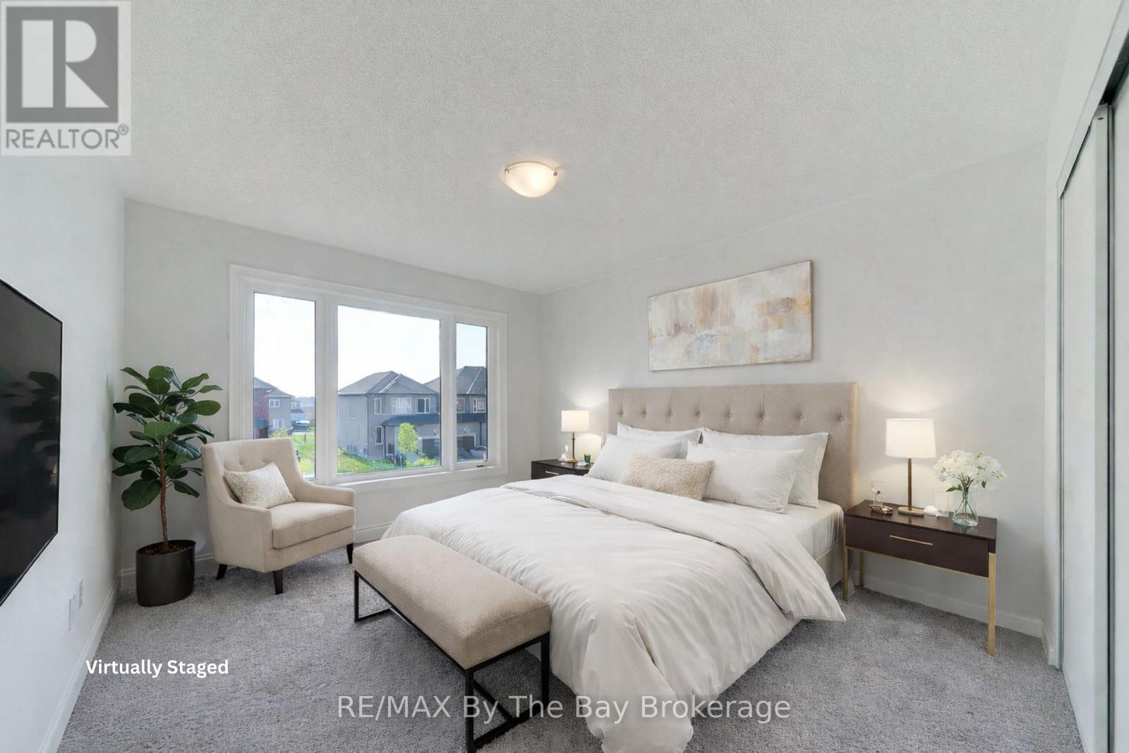 21 Lisa Street, Wasaga Beach, Ontario L9Z 1J9 - Photo 35 - S12728424