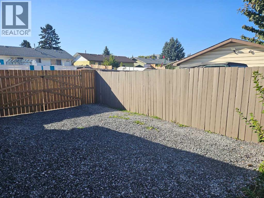 2823 Dover Ridge Drive Se, Calgary, Alberta  T2B 2L2 - Photo 33 - A2267622